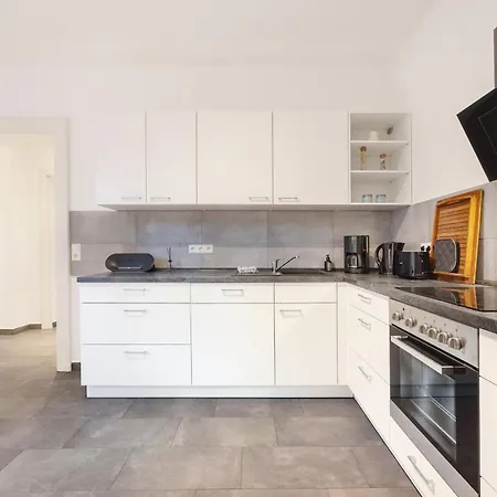 Moderne In Toplage Apartment